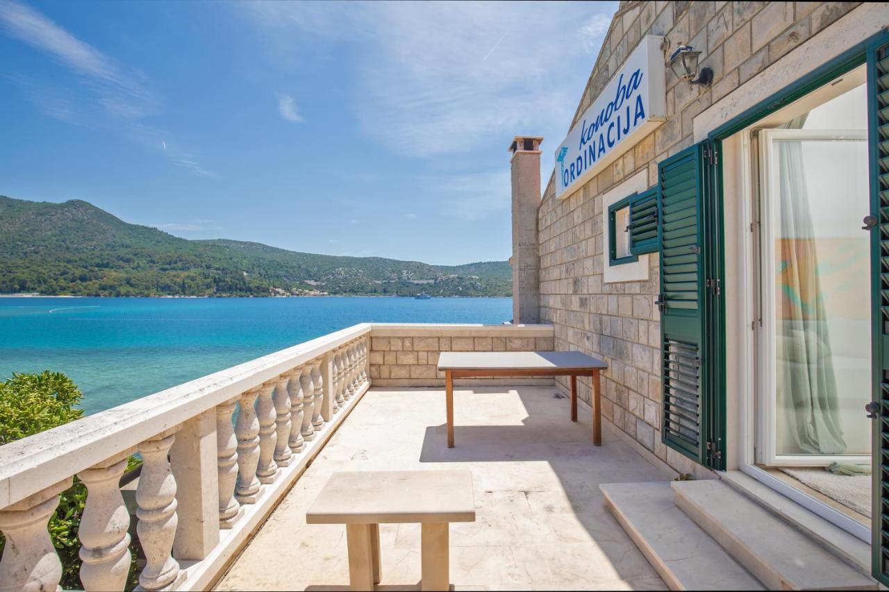 Sweet Village Hotel By The Sea Slano Exterior foto